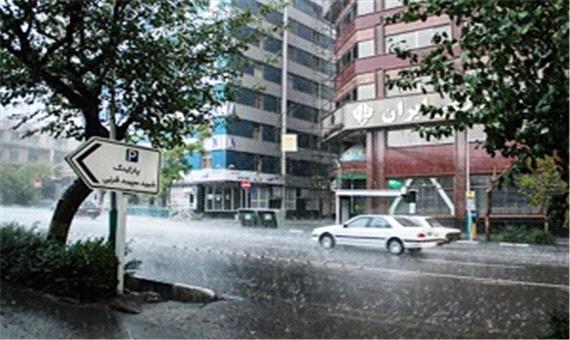 رگبار و رعد و برق در 18 استان کشور