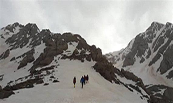گرفتار شدن کوهنوردان قزوینی در ارتفاعات اشترانکوه
