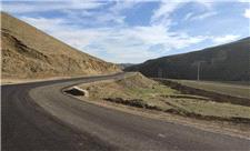 تلخی کام مسافران نوروزی از راه‌های نامناسب به مناطق گردشگری در لرستان