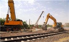 اجرای عملیات ریل‌برداری و شاسی‌گذاری حریم راه‌آهن تهران-اهواز