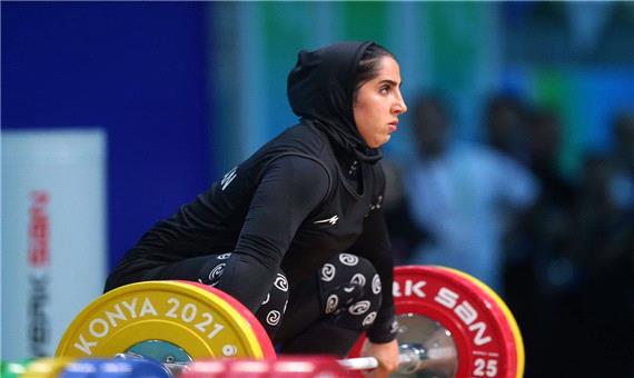 حجاب بانوی وزنه‌بردار لرستانی الگوی مناسبی برای زنان ایران است
