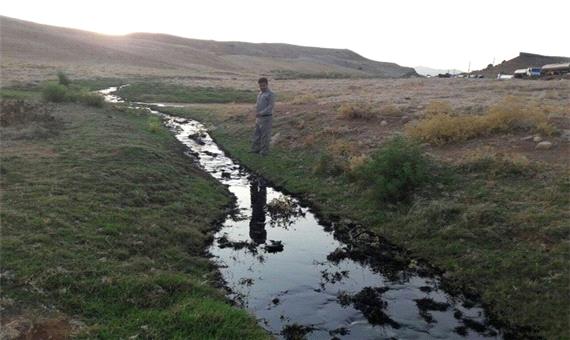 رها سازی مواد آلوده و نفتی در حریم رودخانه دورود