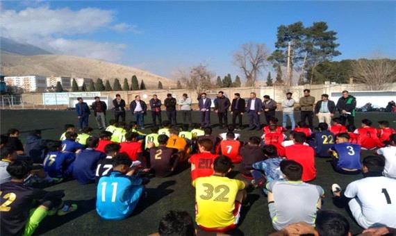 برگزاری اردوی تیم فوتبال دانش آموزی لرستان در خرم آباد