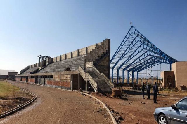 فعال شدن بیش از ۳۰ پروژه عمرانی ورزشی در سطح لرستان با پیگیری های قیاسیان