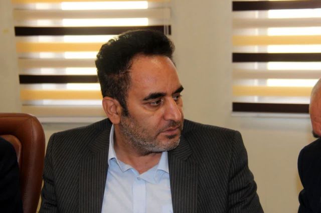 قیاسیان خبر داد : ۱۹ چمن مصنوعی و طبیعی فوتبال در لرستان در حال ساخت است