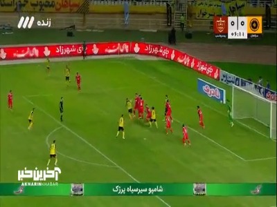 ضربه کاوه رضایی به شکلی خطرناک از کنار دروازه پرسپولیس رد شد