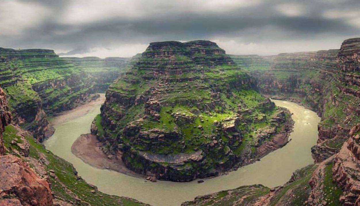 چرا دره خزینه را «گرندکانیون ایران» می‌نامند؟