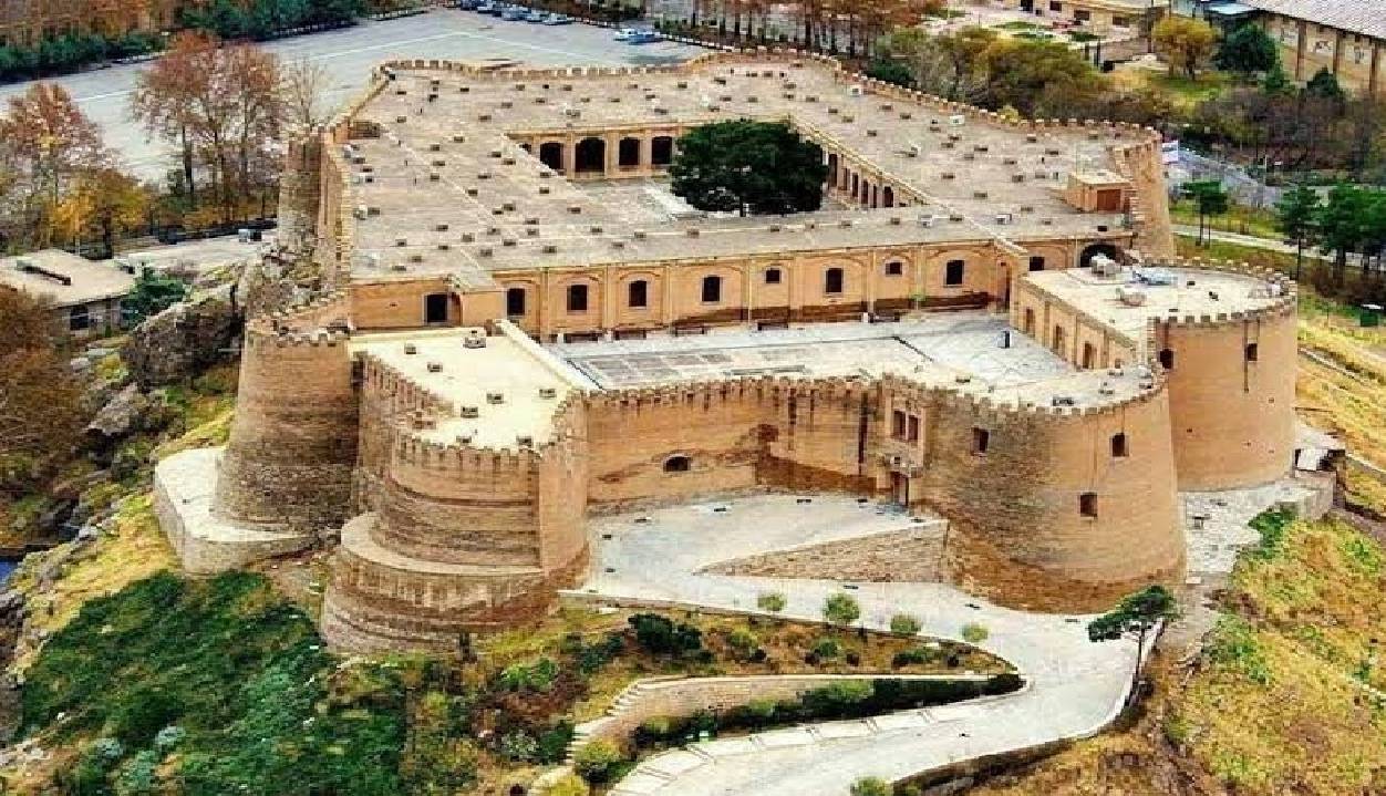 فلک‌الافلاک یک گام به یونسکو نزدیک‌تر شد