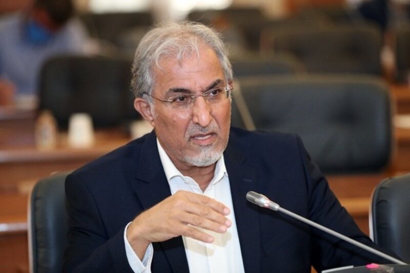 راغفر: مجلس و دولت تامین کننده منافع قشر خاص!
