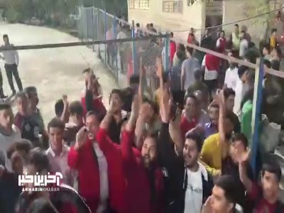 شعار هواداران پرسپولیس علیه درویش