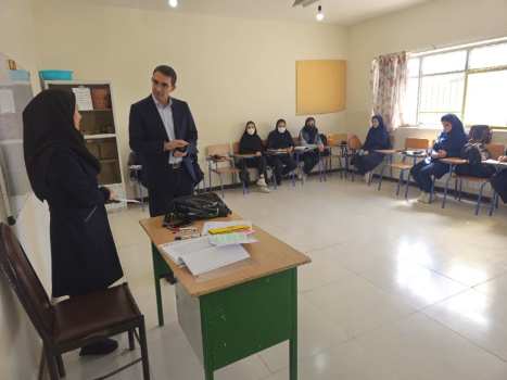 سفر مدیرکل آموزش و پرورش لرستان به بروجرد/بررسی وضعیت آموزشی، بازدید سرزده از مدارس و تأکید بر تکمیل پروژه‌های نیمه‌تمام