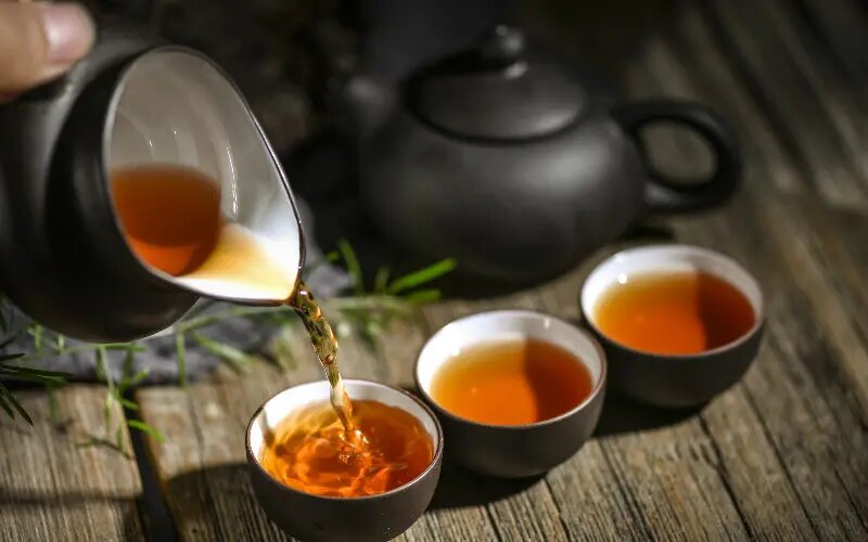 چرا گرم‌کردن دوباره چای اشتباه است؟