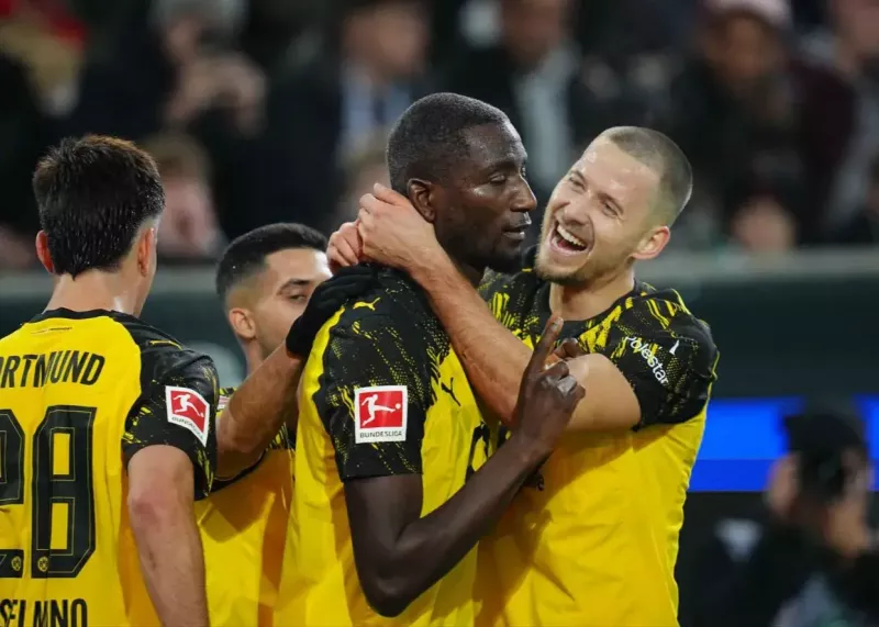 آگزبورگ 0-1 دورتموند؛ شکار سه امتیاز با گل گیراسی