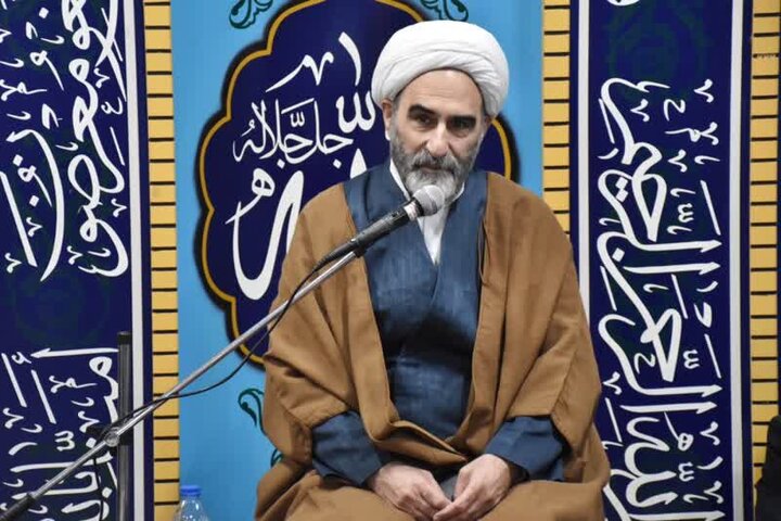 لزوم ترویج و زنده نگه‌داشتن ارزش‌های اجتماعی و فرهنگی در جامعه