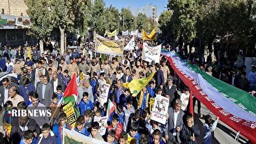 فریاد استکبار ستیزی مردم لرستان در ۱۳ آبان