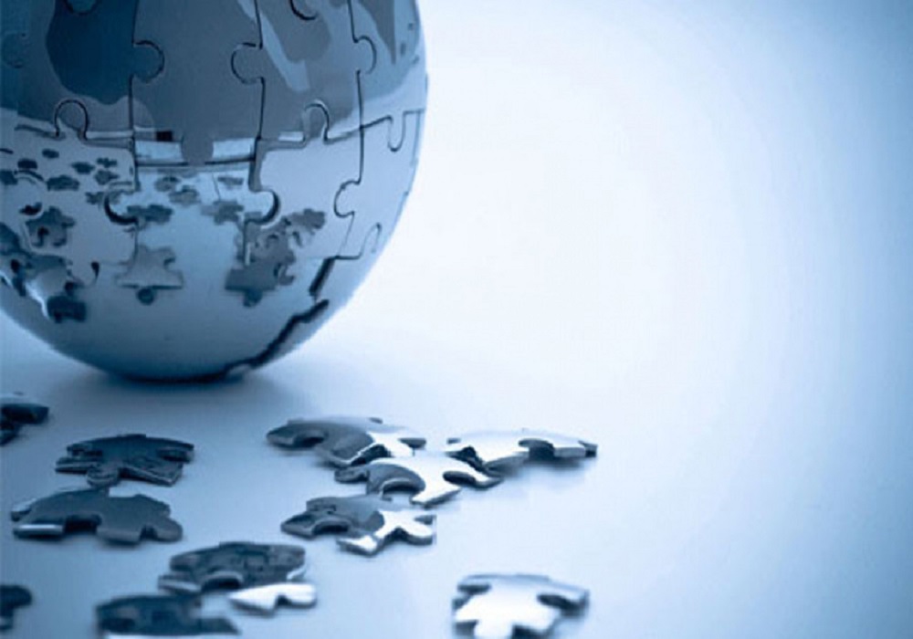 سرمقاله وطن امروز/ از «نه ‌شرقی، نه غربی» تا نقش‌آفرینی برای تغییر نظم غربی