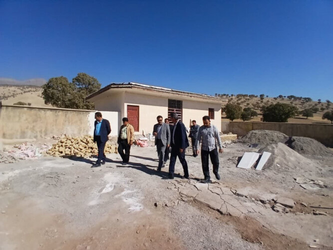 همراهی مردم و خیرین مسیر توسعه آموزشی لرستان را هموار می‌کند