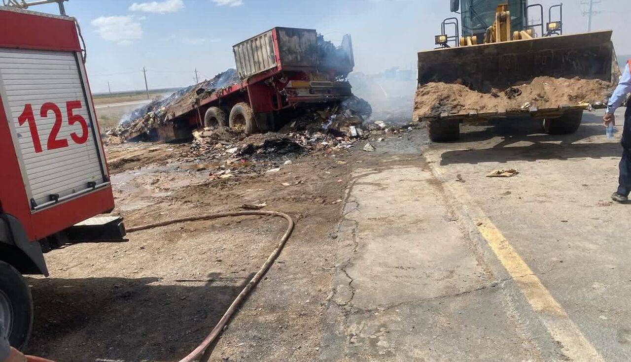 برخورد سه تریلی‌ در بروجرد ۲ کشته برجا گذاشت