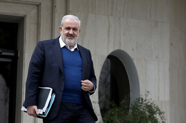 علی آبادی: برق کسانی که مصرف آب‌شان بالاست قطع می‌شود!