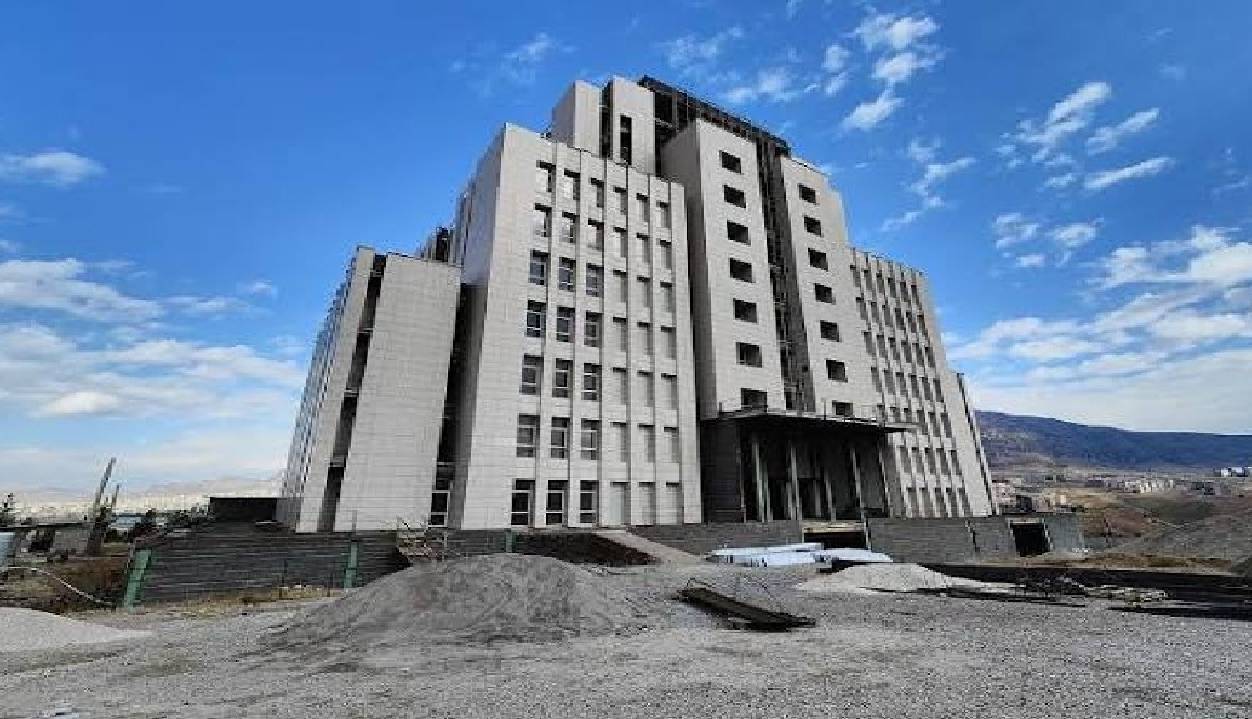 وقتی فولاد با روح لرستان درآمیزد؛ برج امید متولد می‌شود