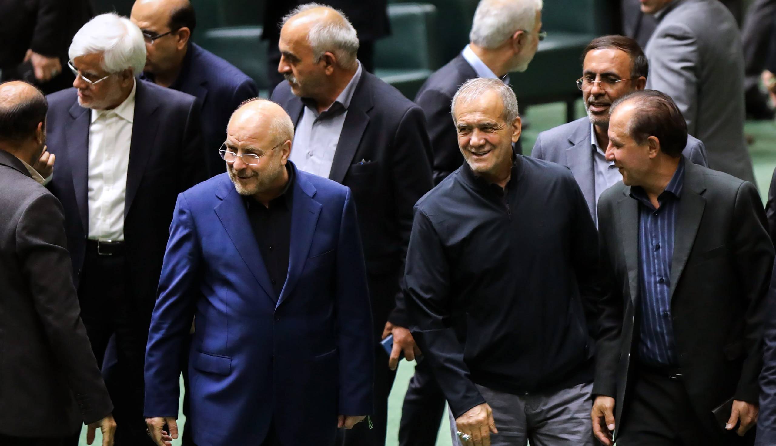 تنگناهای معیشتی مردم چشم ‌انتظار مدیریت کارآمد و بدون حاشیه