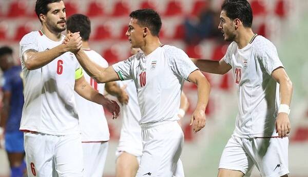 چمنیان: ضعف دفاعی تیم ملی فوتبال مشهود است