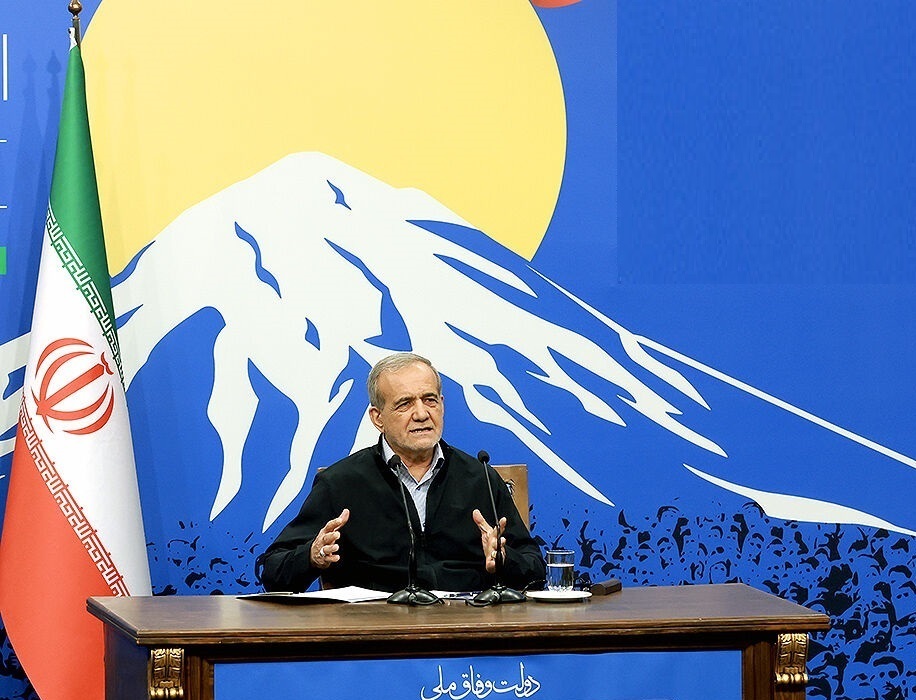 سرمقاله شرق/ دولت وفاق یا تعلیق ‌