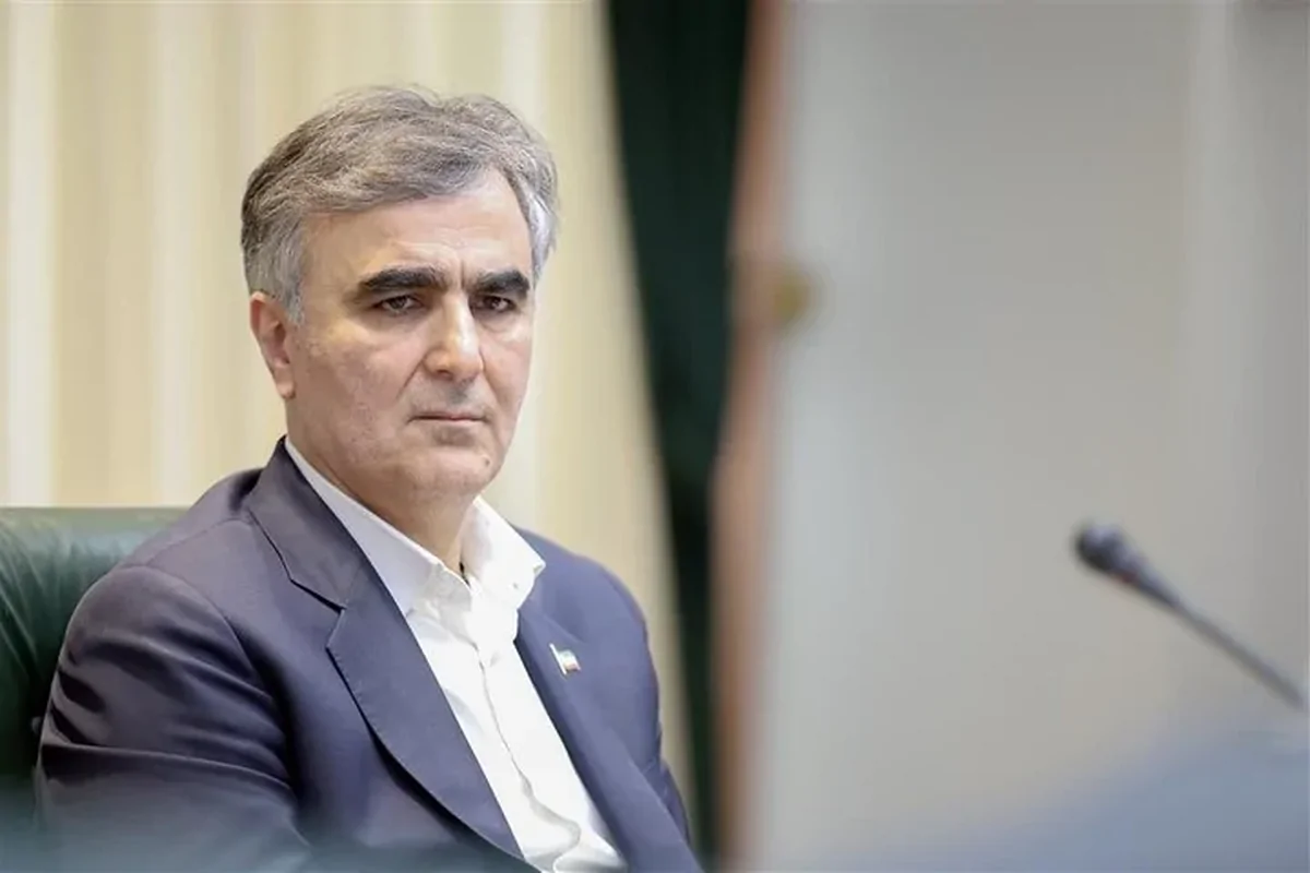 فرزین: قرار نیست هر بانک ناترازی به سمت فرآیند گزیر برود