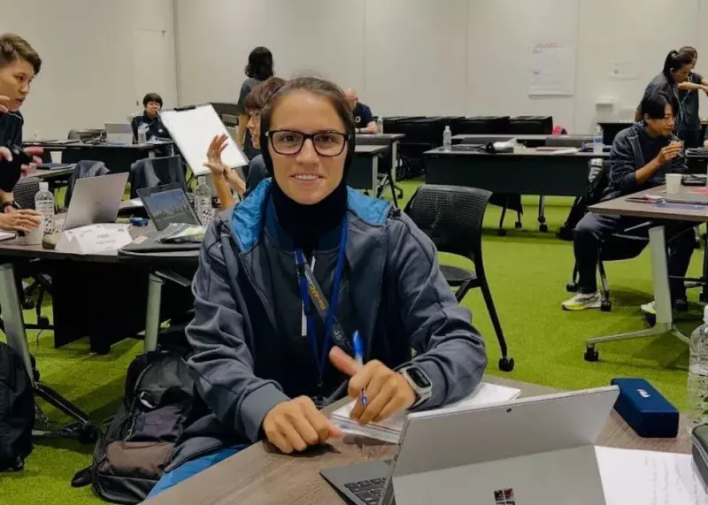 نیلوفر اردلان، نخستین زن ایرانی با مدرک پرو AFC