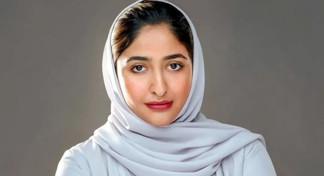 شاهدختی که پرید | از کاخ به کابین خلبان | زنی که آسمان دبی را فتح کرد | شیخه موزا کیست؟