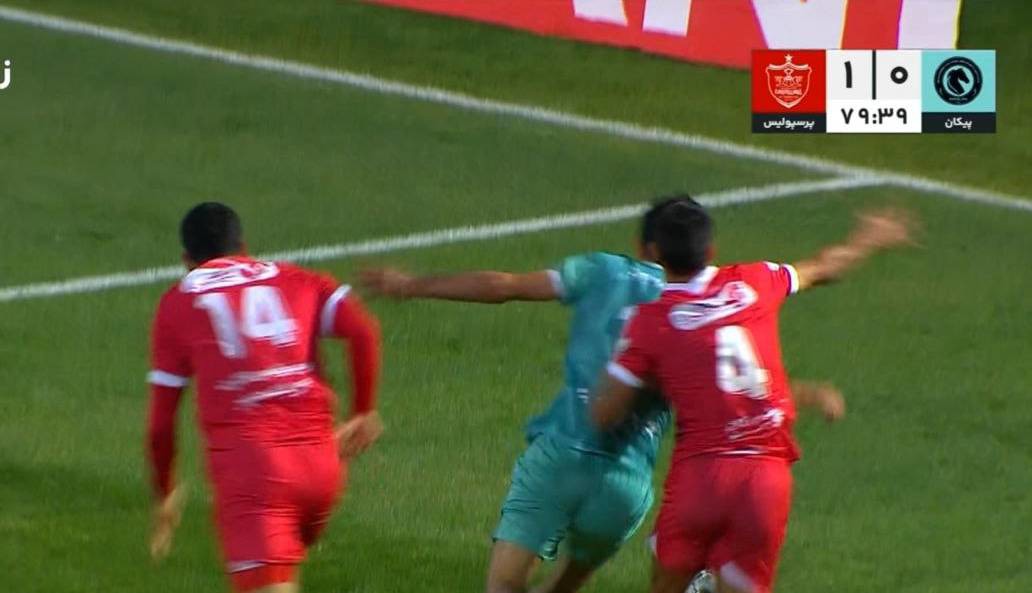 اشتباه داوری با VAR را کجای دلمان بگذاریم؟