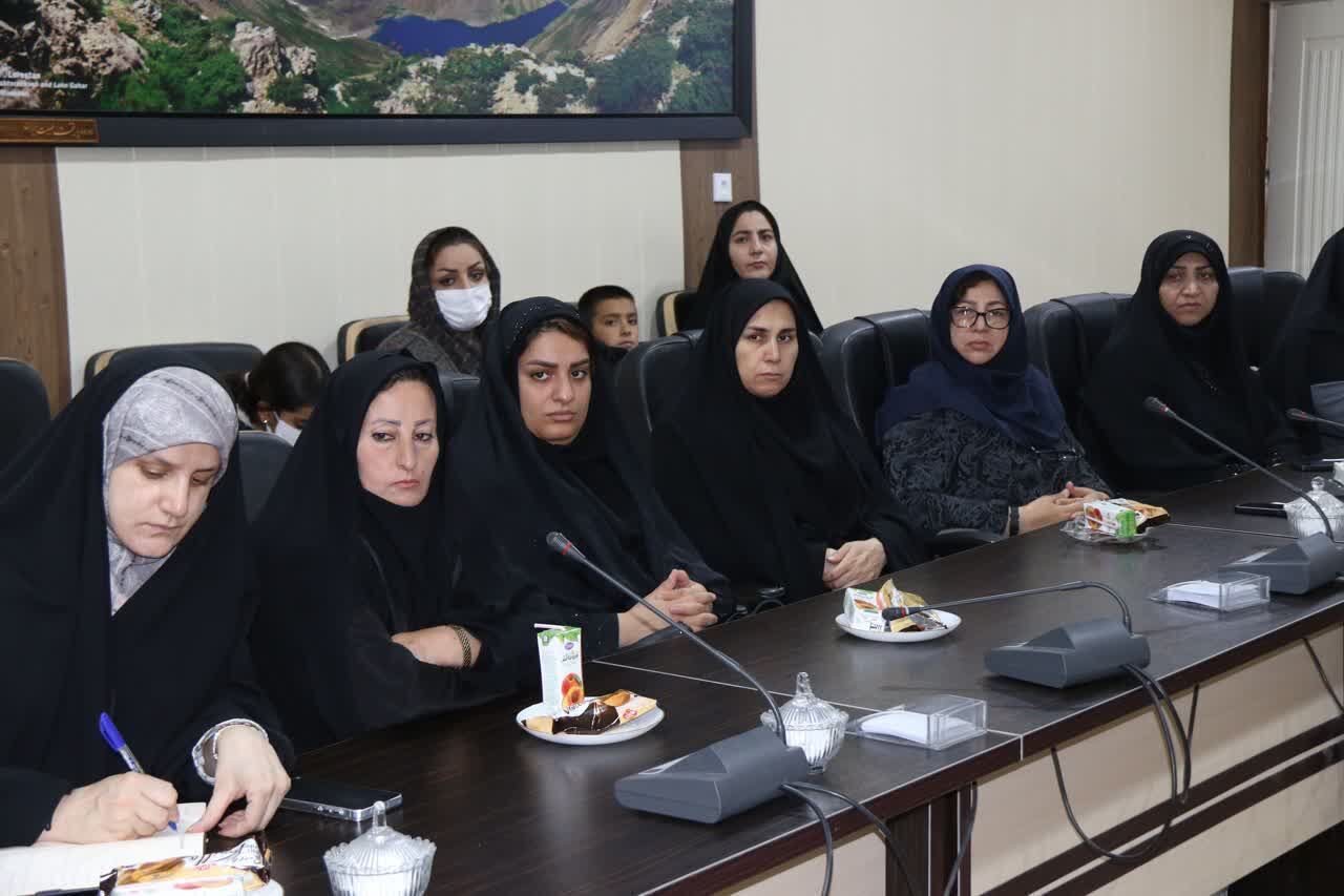 ۱۴۱ دهیاری لرستان با مدیریت زنان اداره می‌شود
