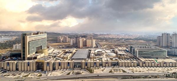 معاون بانک مرکزی: نمی‌دانیم با ایران‌مال چه کنیم!