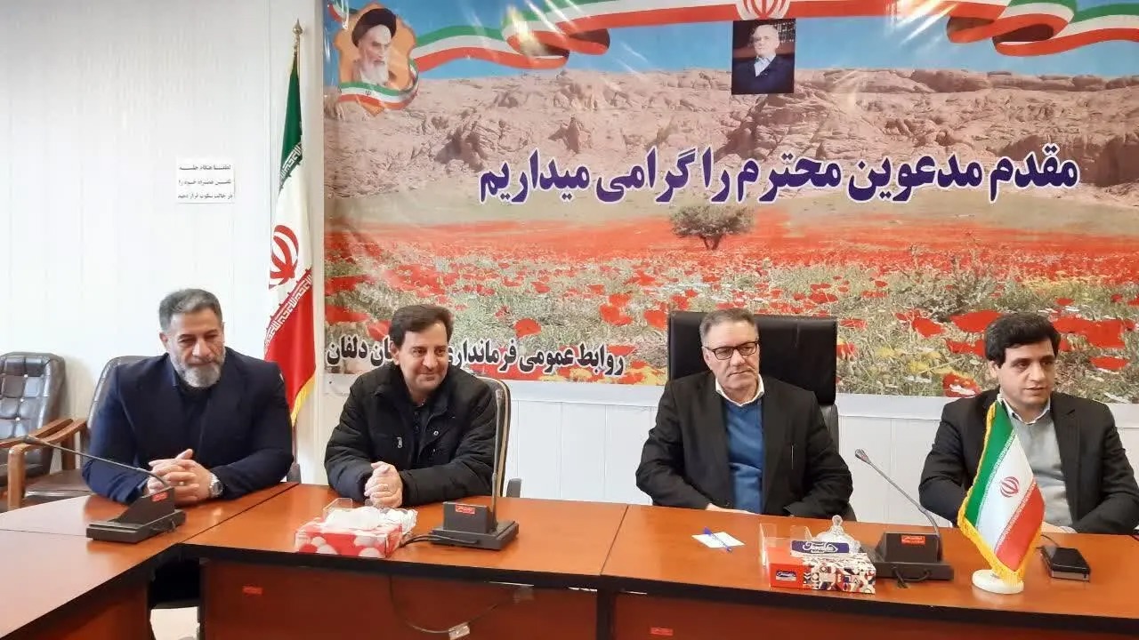 استاندار لرستان اولین استاندار بومی مجرب و دلسوز پس از انقلاب است