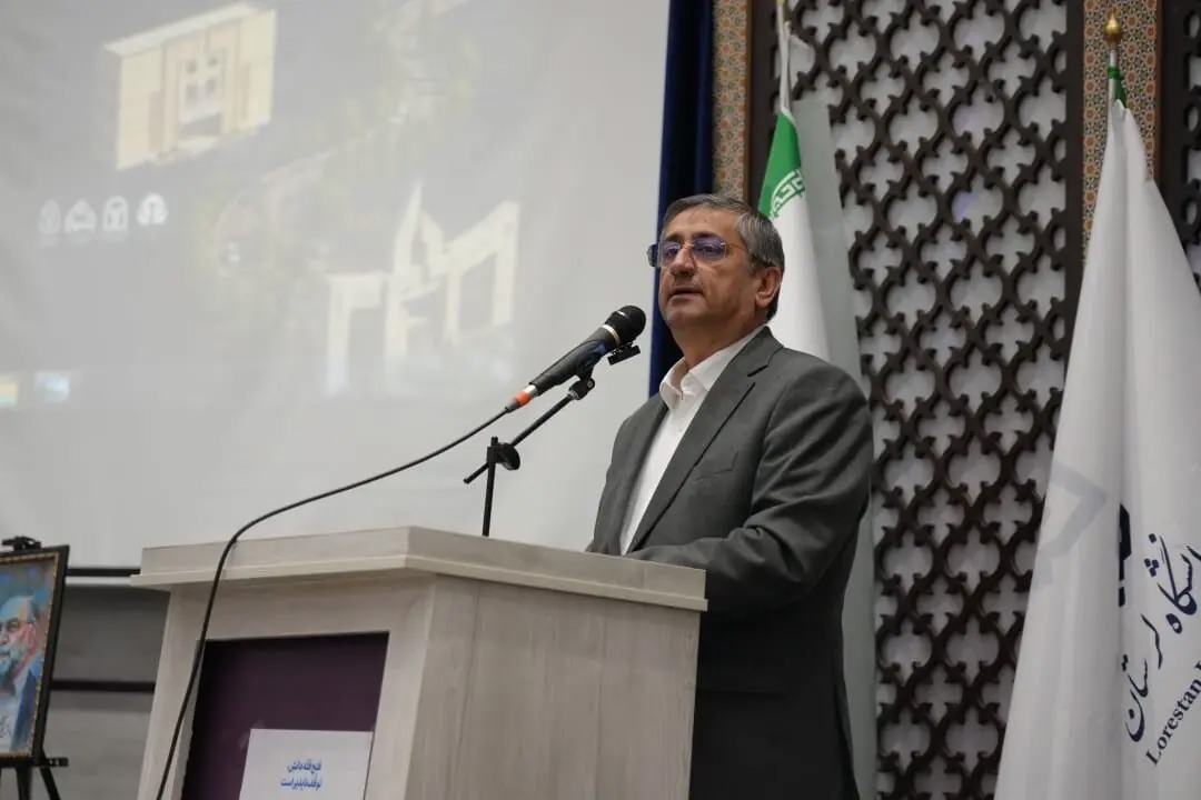 دفاع از استقلال و ارزش های اسلامی مشی جنبش دانشجویی است