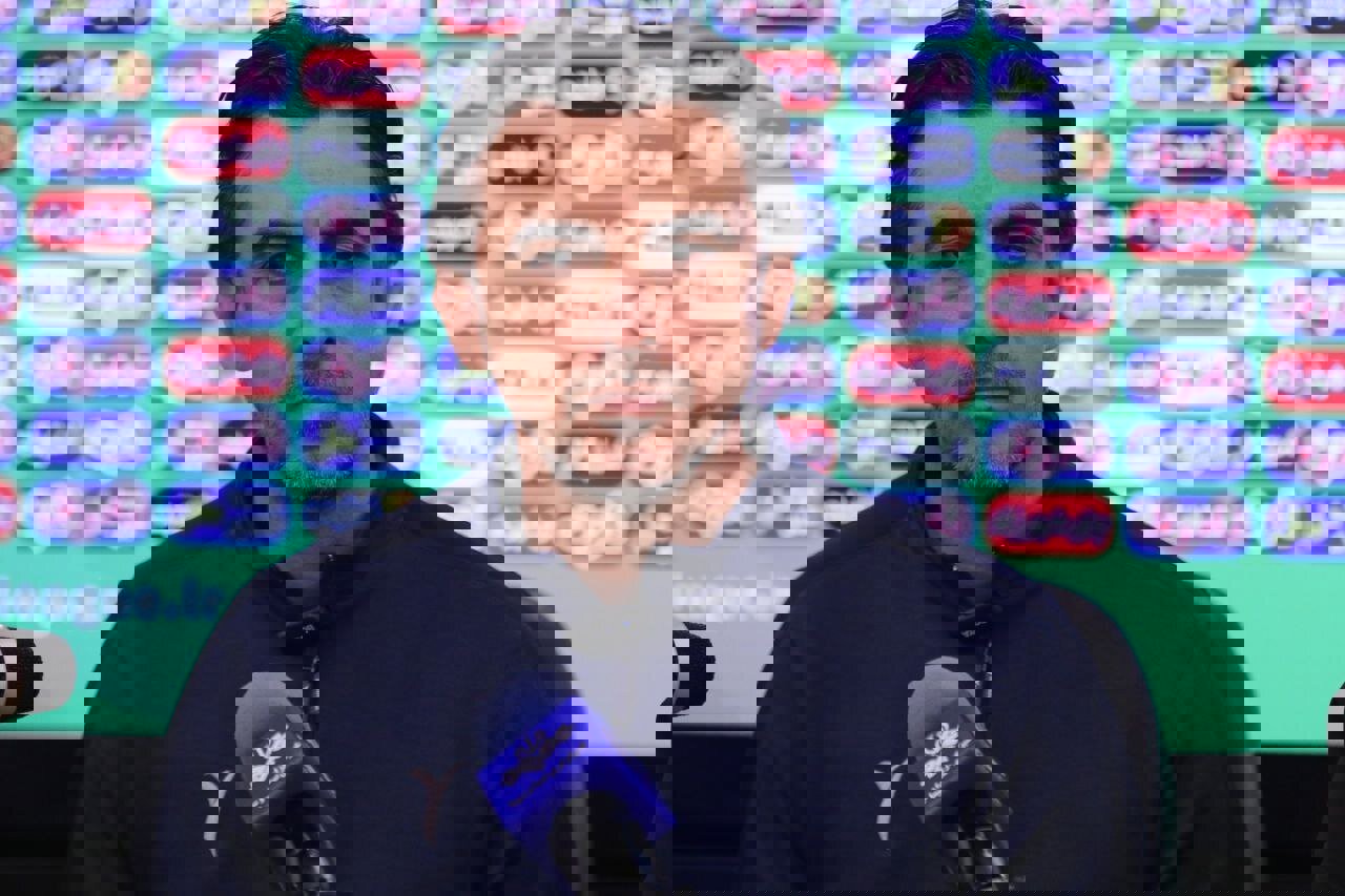 نشست خبری سید مهدی رحمتی قبل از بازی با استقلال