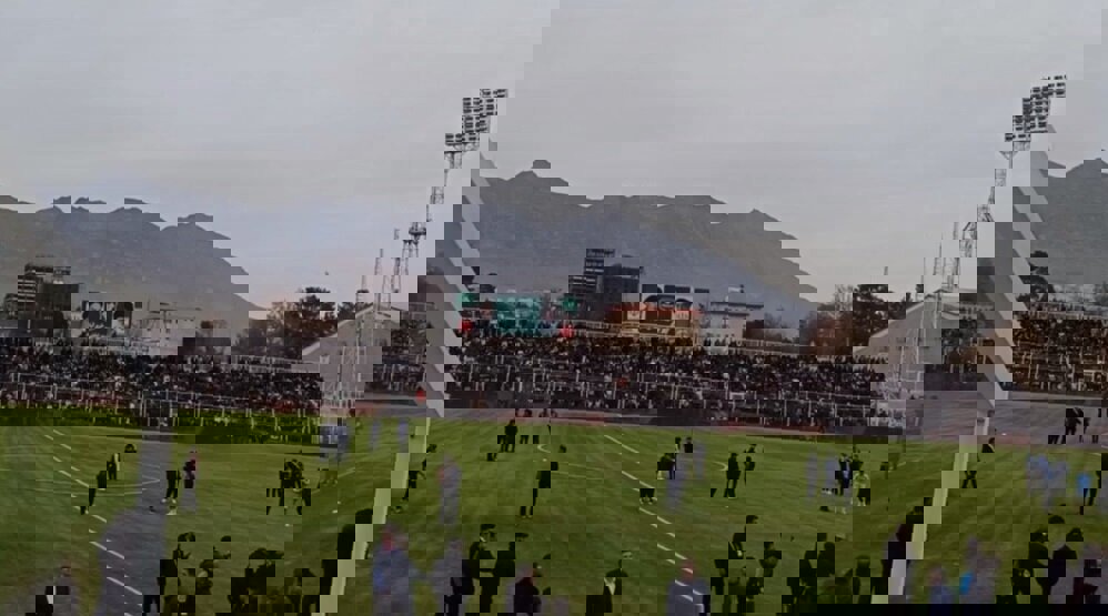 گرم کردن بازیکنان استقلال پیش از بازی با خیبر