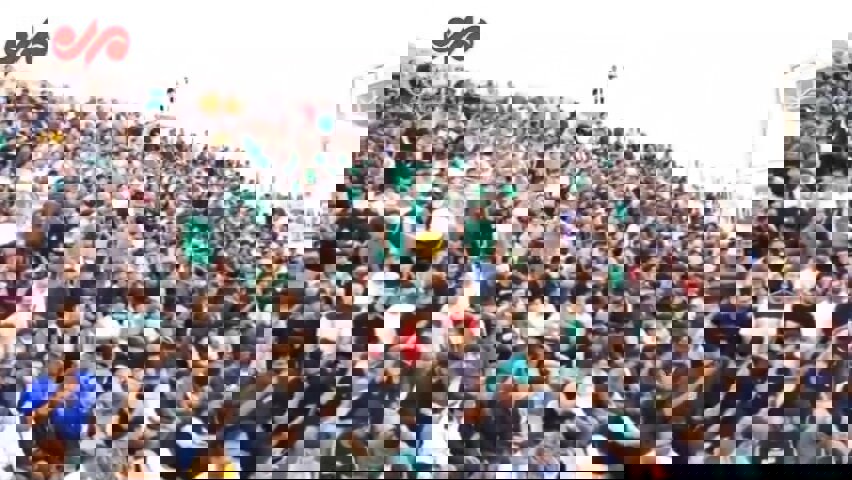 حضور پرشور هواداران خیبر در ورزشگاه تختی