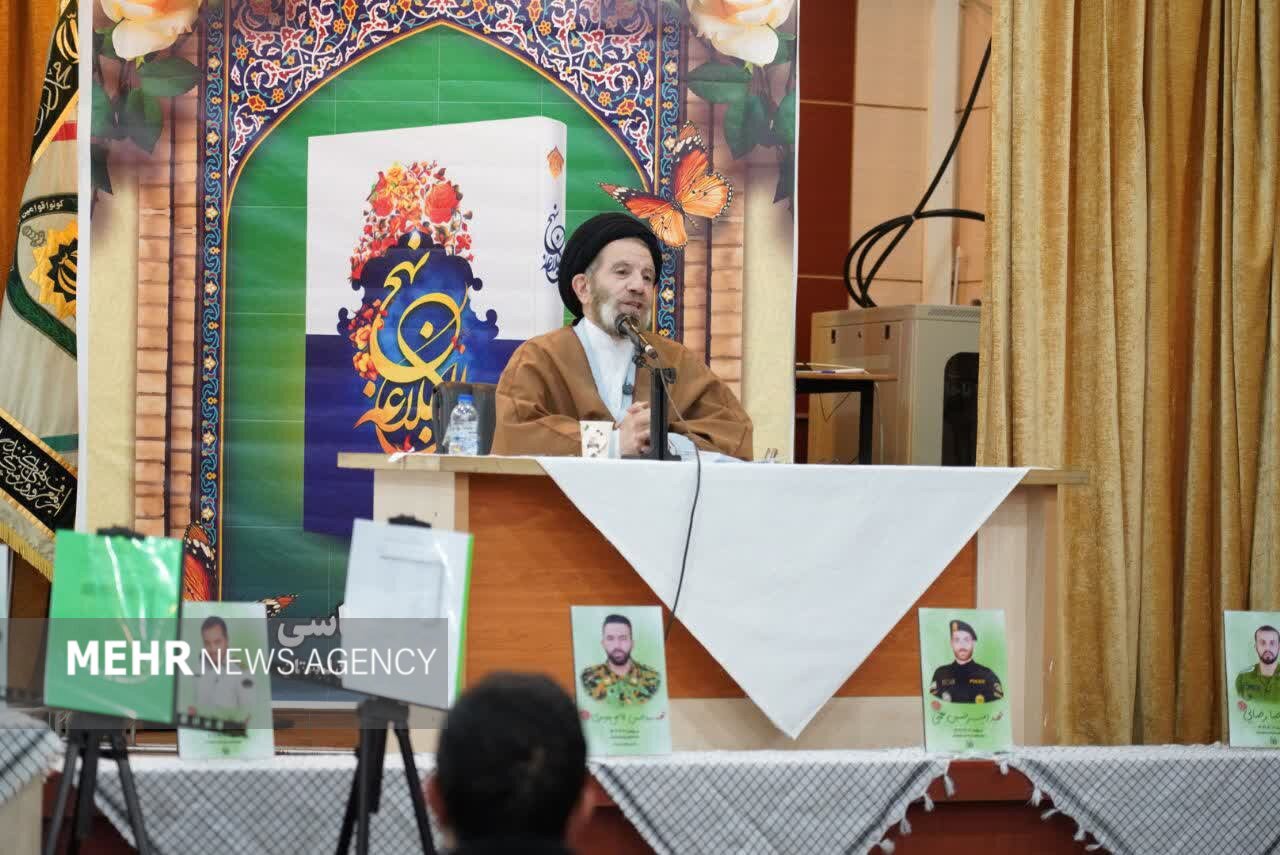 امام جمعه خرم‌آباد: نهج‌البلاغه نقشه راه سعادت فردی و اجتماعی است