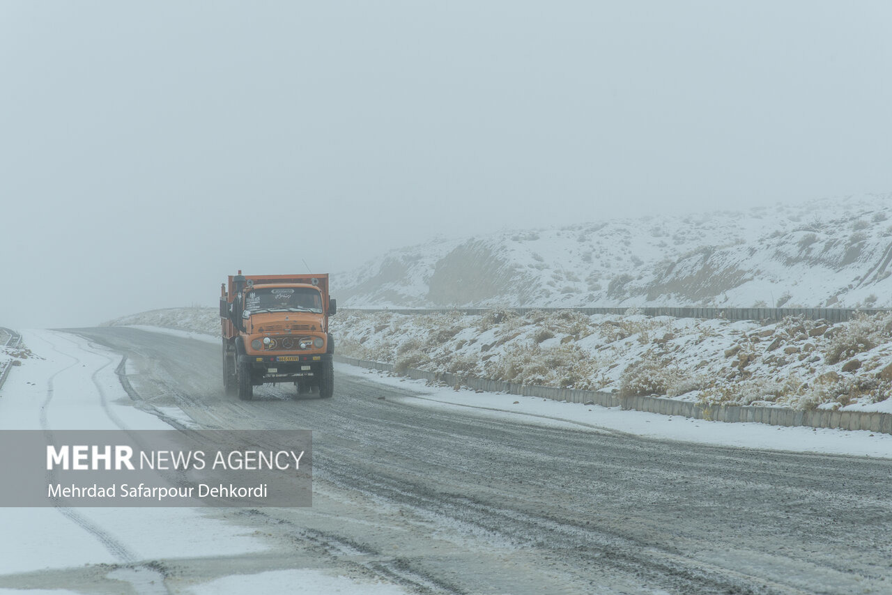 جاده نهاوند- دلفان مسدود شد
