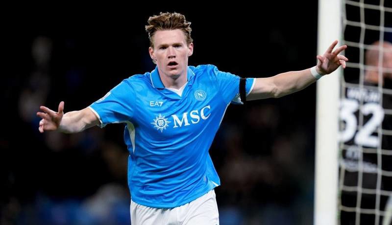 مک‌ تامینی: درخشش به خاطر جدایی از یونایتد بهانه است