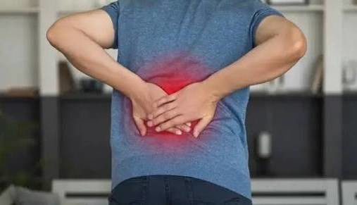 با ستون فقرات شوخی نکنید | قولنج شکستن با حوله علمی نیست