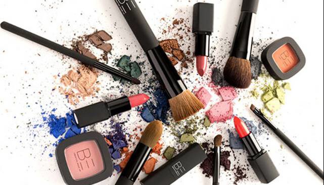 انتشار اسامی فرآورده‌های آرایش چشم غیرمجاز