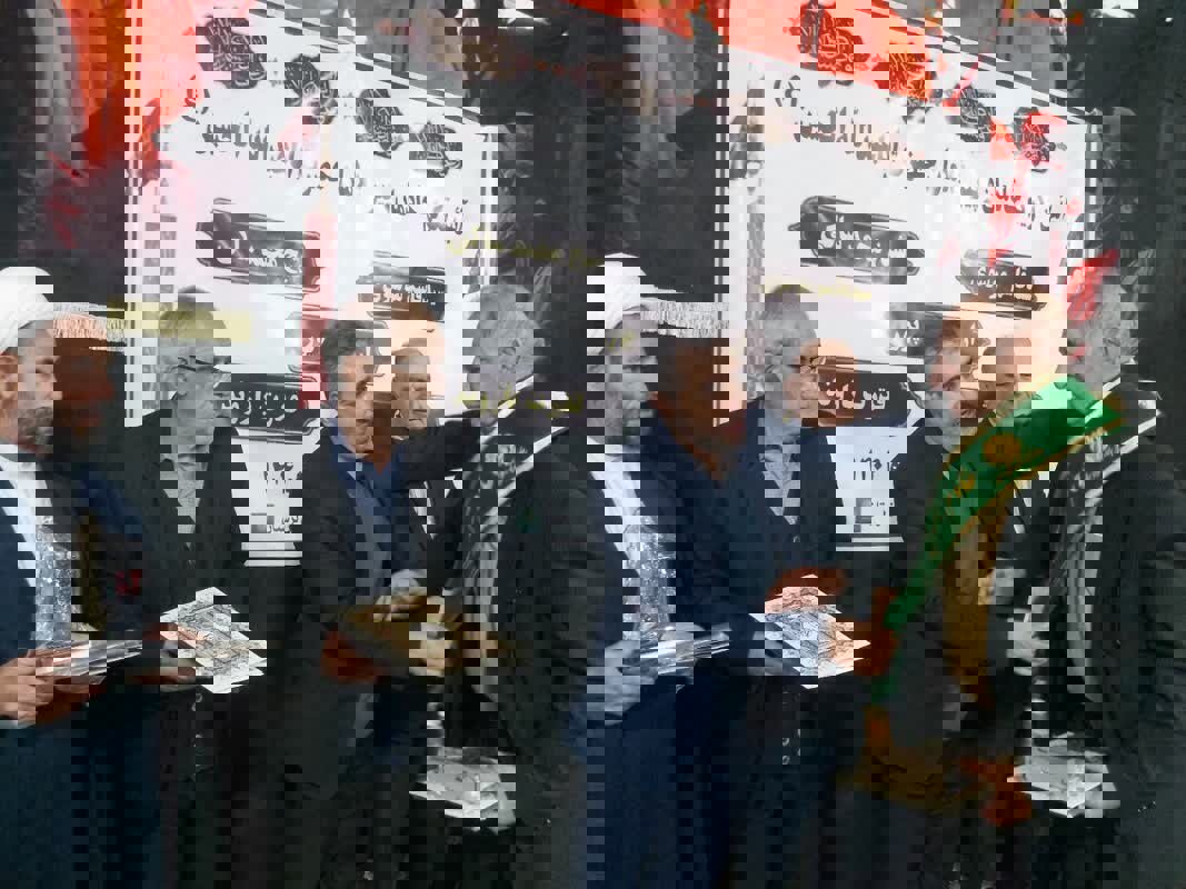 ۵ پیرغلام حسینی (ع) رومشکان تقدیر شدند