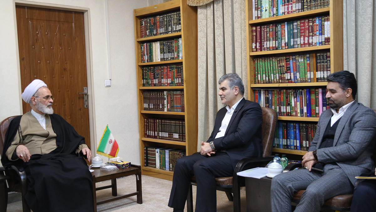 آیت‌الله اعرافی: بانک قرض‌الحسنه مهر ایران در حال تولید یک الگوی عملی از بانکداری مردمی، فریادرسی اجتماعی و خدمت‌رسانی واقعی است