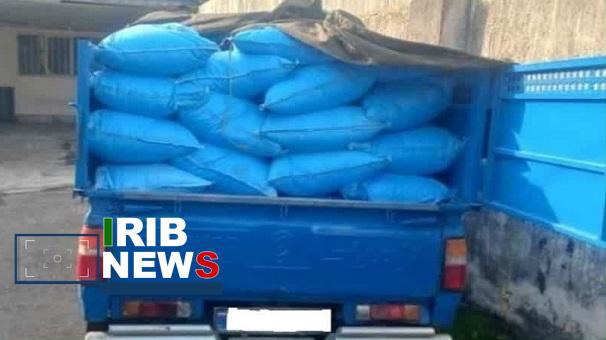 توقیف خودروهای حامل کود شیمیایی قاچاق در پلدختر