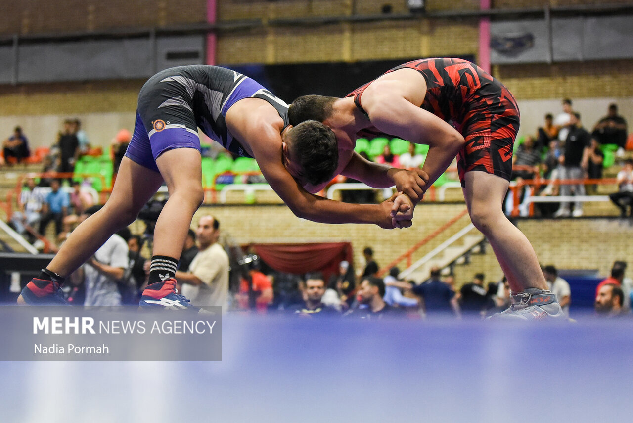 اردوی آماده‌سازی تیم ملی کشتی آزاد نونهالان در بروجرد برگزار شد