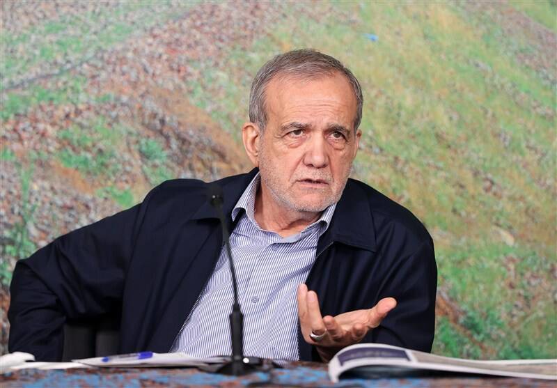 پزشکیان: الان ماهانه به هر ماشین ۸ تا ۲۰ میلیون تومان یارانۀ بنزین می‌دهیم