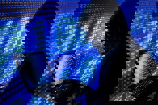 کلاهبردار ۳۲ میلیاردی در دورود دستگیر شد