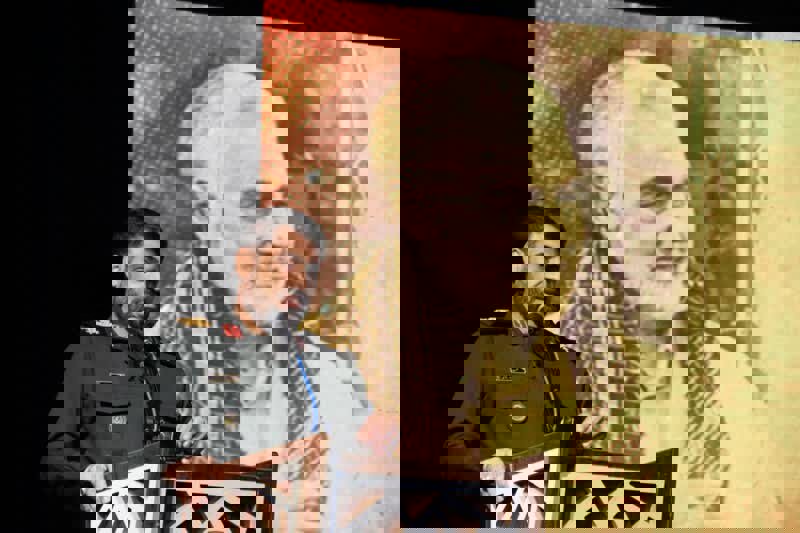 شهید «سلیمانی» همه زندگی خود را وقف اسلام، انقلاب و مردم کرد